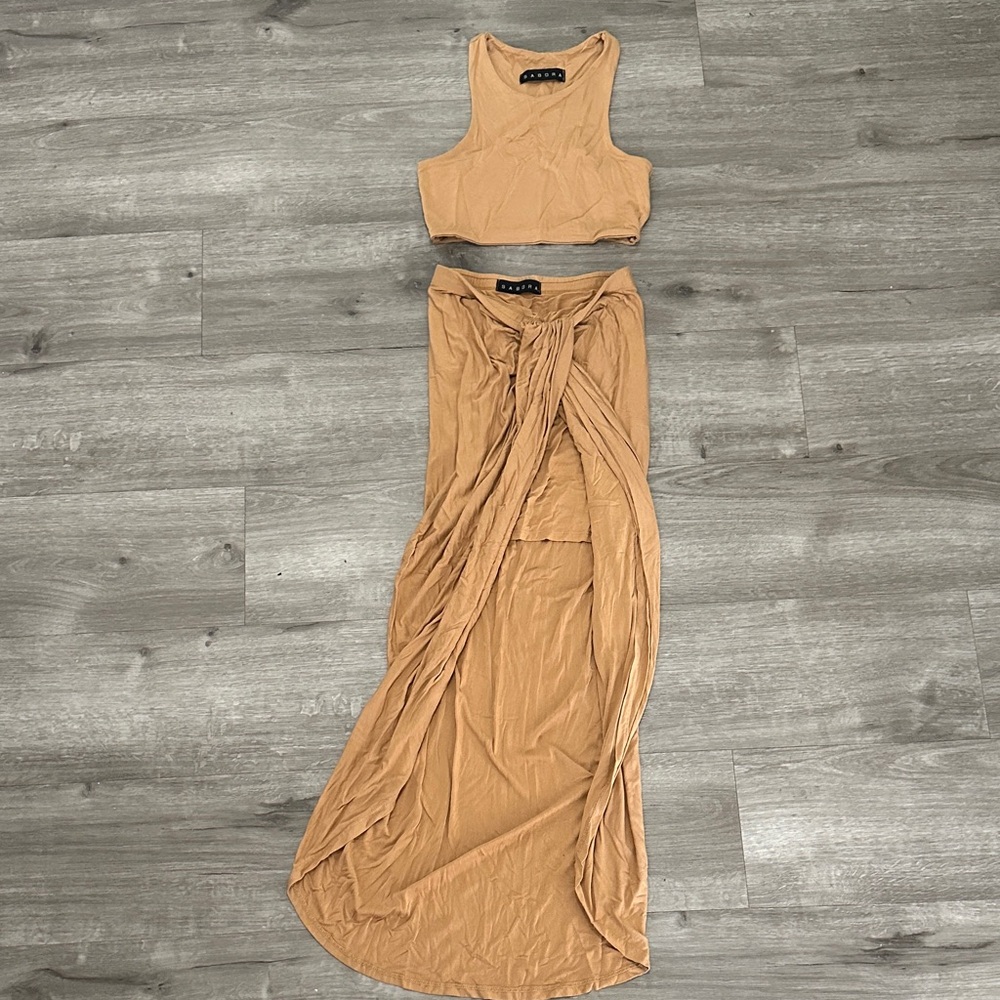 Sabora Tan Crop Top